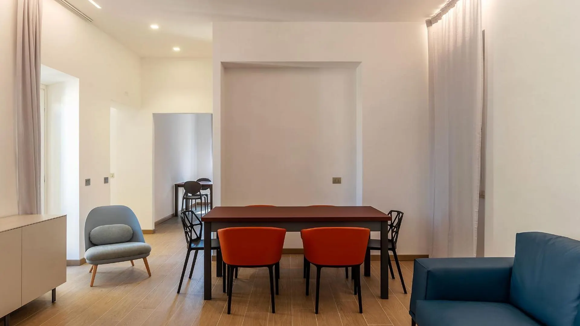 Joivy Cavour Luxury Apartments ローマ 0*,  イタリア