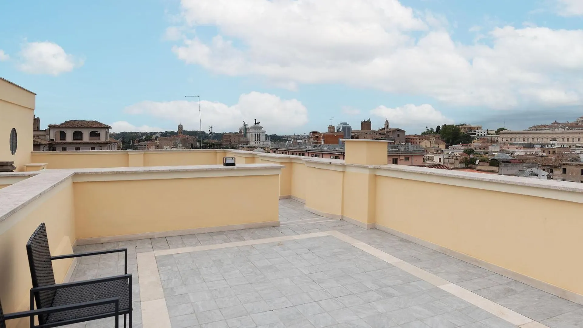 Joivy Cavour Luxury Apartments Rome Italy